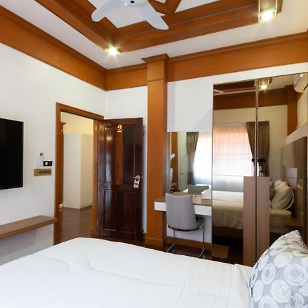 Villa Rudi House Patong Esterno foto